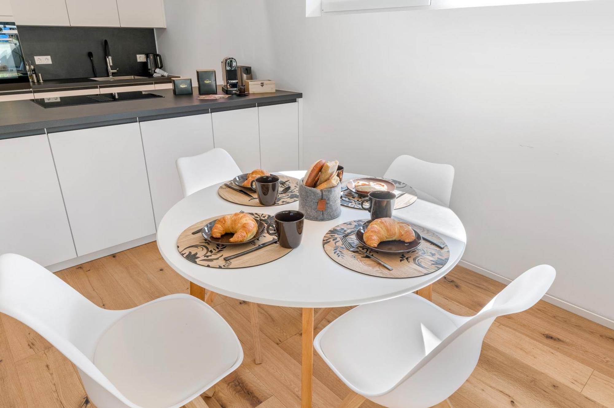 Neu: Stylische Suite Mit Netflix Und Workspace Böblingen Dış mekan fotoğraf
