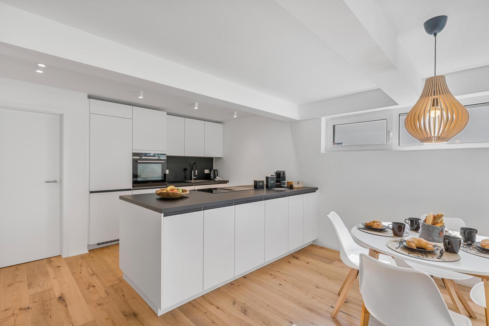 Neu: Stylische Suite Mit Netflix Und Workspace Böblingen Dış mekan fotoğraf