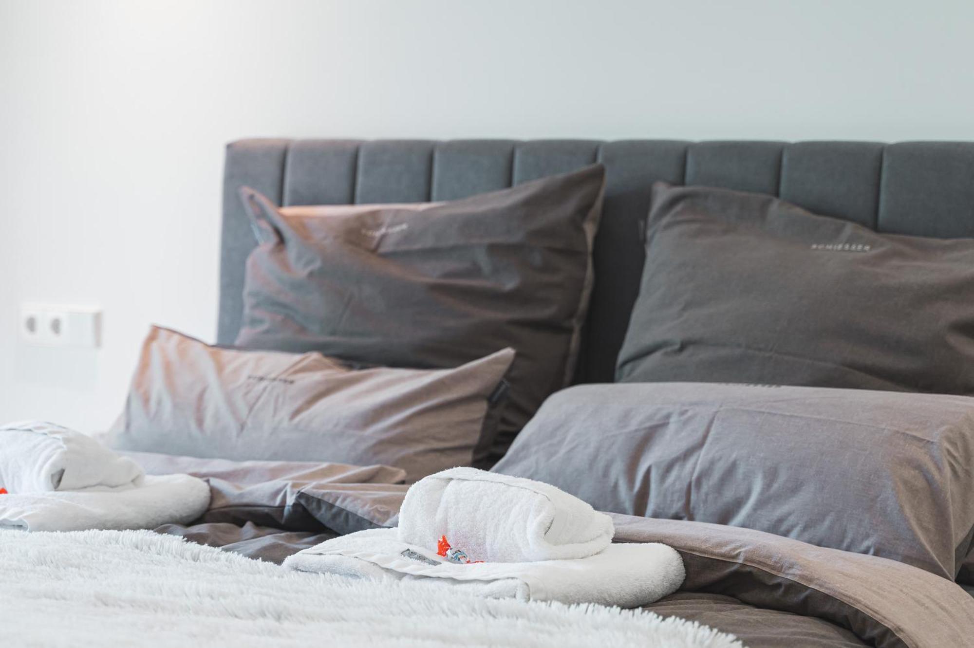 Neu: Stylische Suite Mit Netflix Und Workspace Böblingen Dış mekan fotoğraf